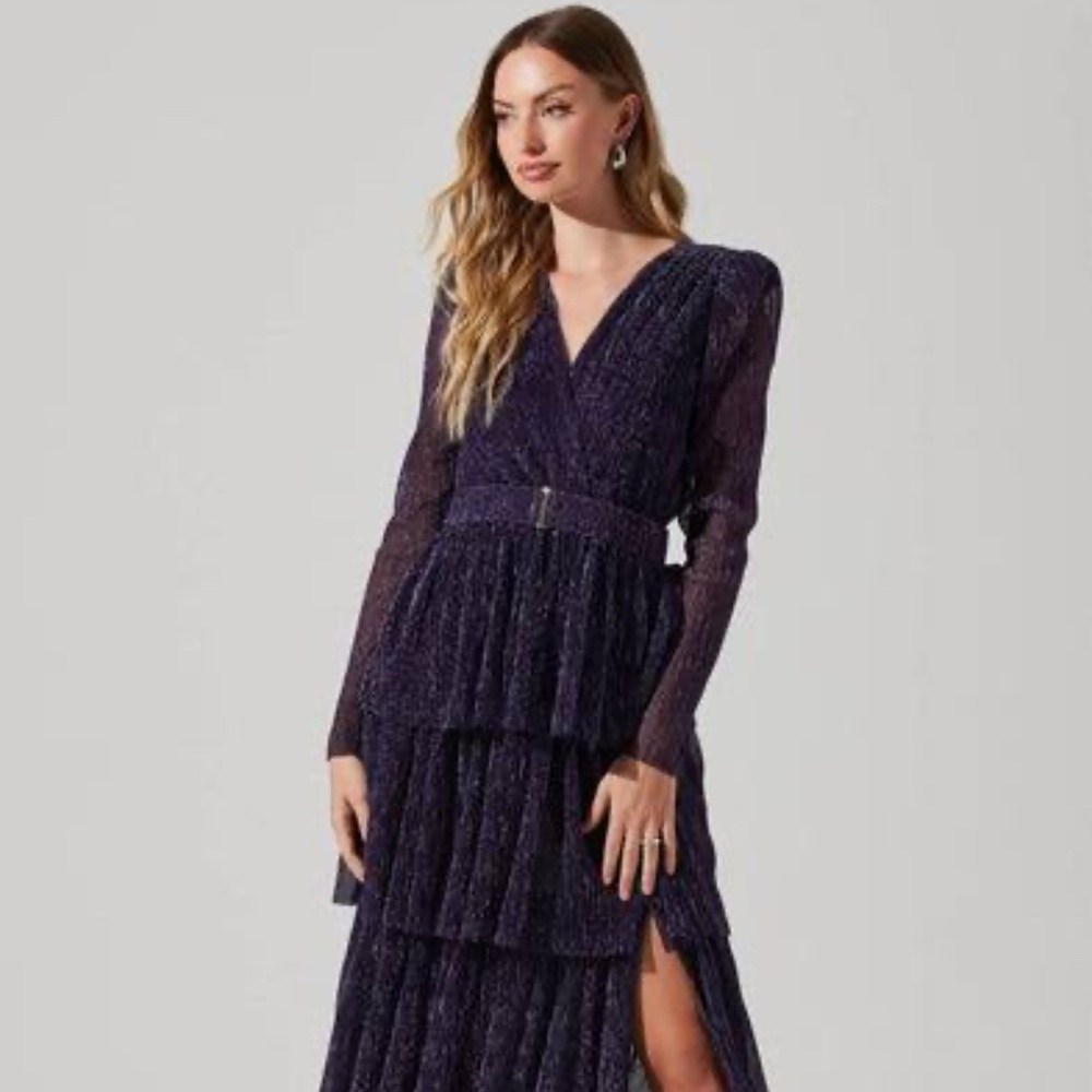 ASTR the Label Danielle Metallic Tiered Ruffle Maxi Dress Size S